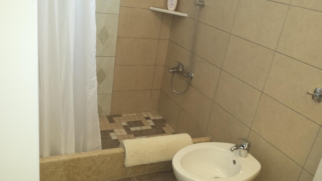 Abba Apartment Sveti Lovreč Pazenatički Zewnętrze zdjęcie